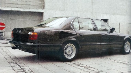 BMW E32 - GoldFish