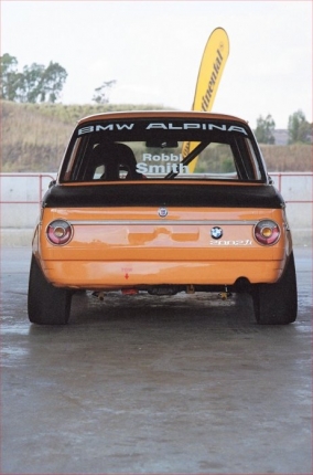 BMW 2002 Alpina (závodní replika)