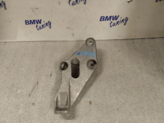 BMW 5 E34   DRŽÁK MOTORU LEVÝ