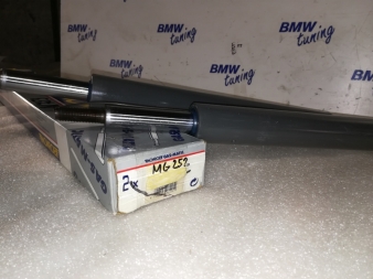 BMW AUDI Přední tlumiče - přední vložka