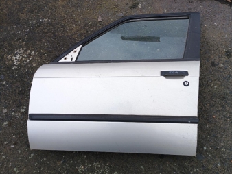 BMW E30 SEDAN  PŘEDNÍ DVEŘE LEVÉ